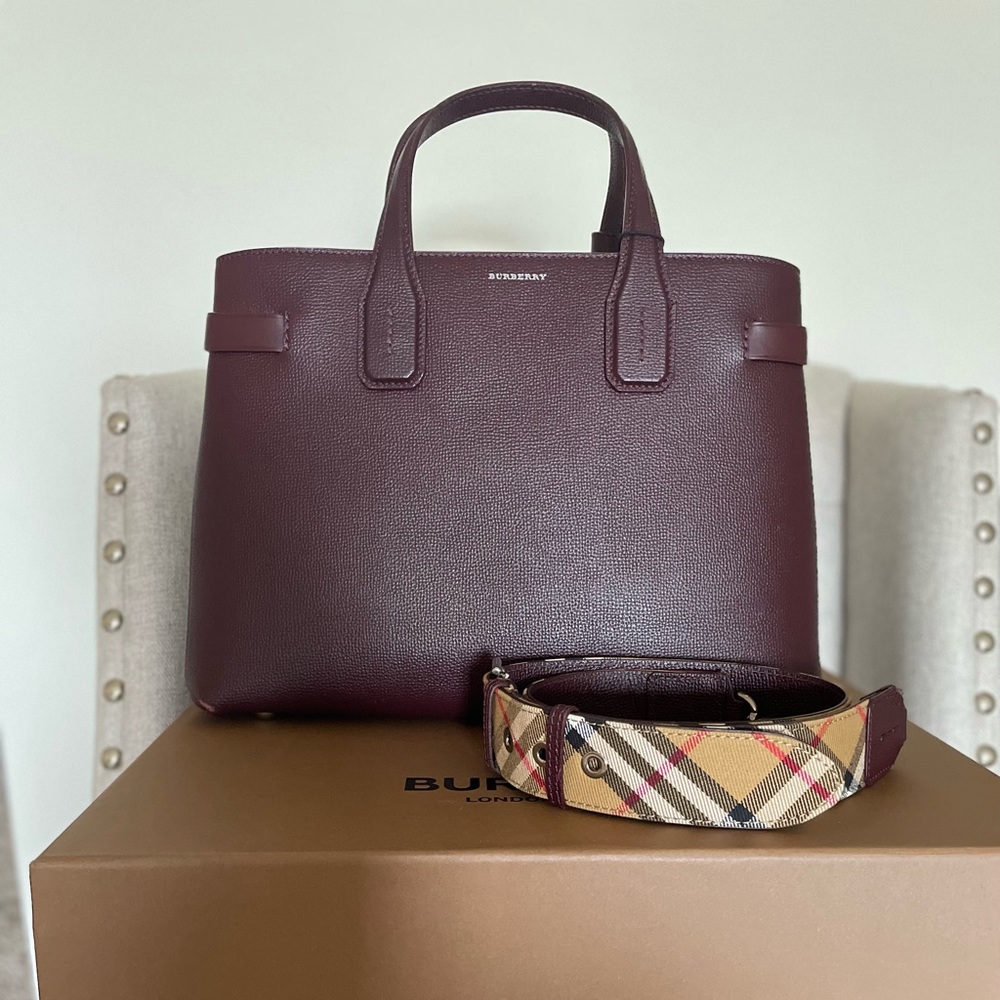 NEW Burberry Banner Bag Medium with tags